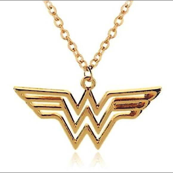 DC Comics Jewelry Wonder Woman Logo Pendant Necklace Gold Link